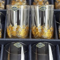 SET DE 12 VERRES À THÉ DORÉS