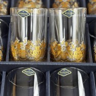 SET DE 12 VERRES À THÉ DORÉS